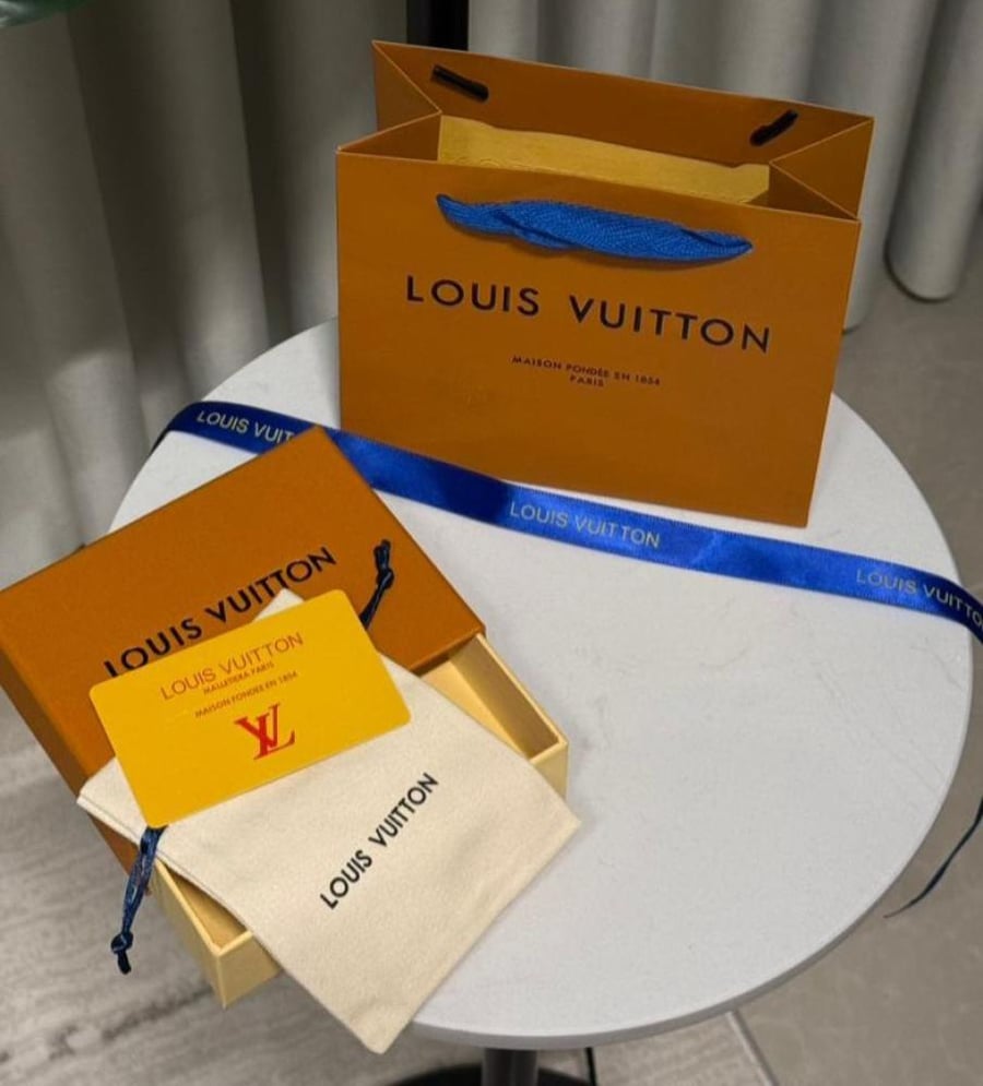 إسوارة LOUIS VUITTON جلد ومعدن ذهبي