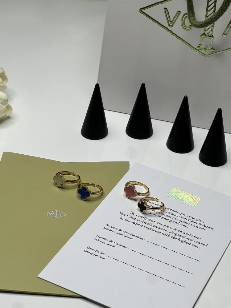 خاتم Van Cleef & Arpels - خاتم van cleef ملون