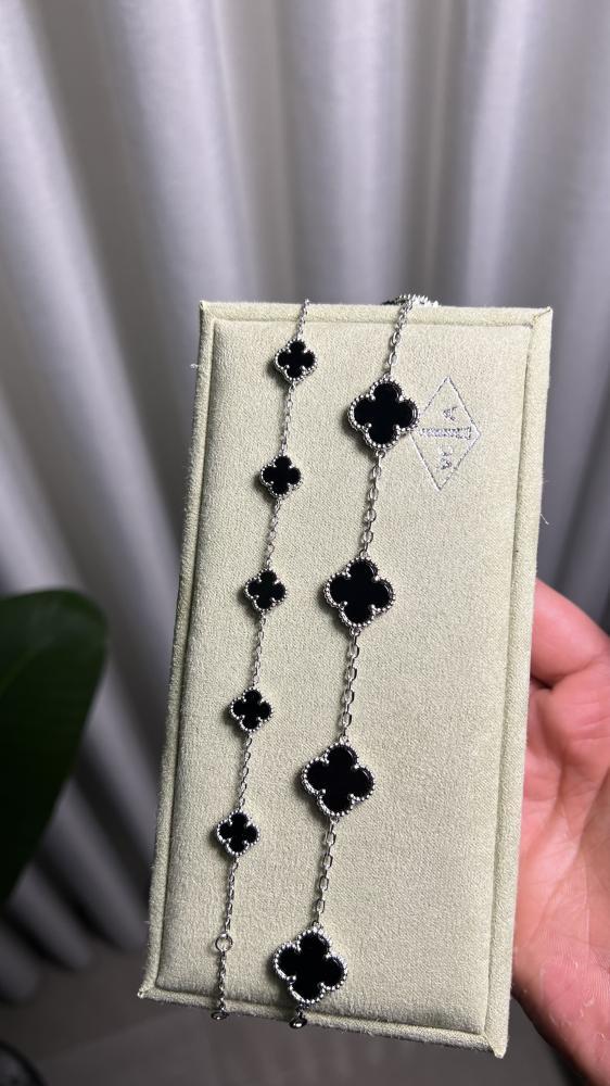 إسوارة Van Cleef & Arpels - إسوارة Van cleef فضي - كبير + مني