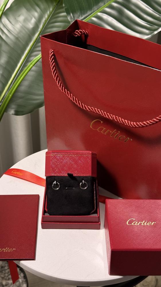 حلق Cartier - حلق كارتيه -فضي