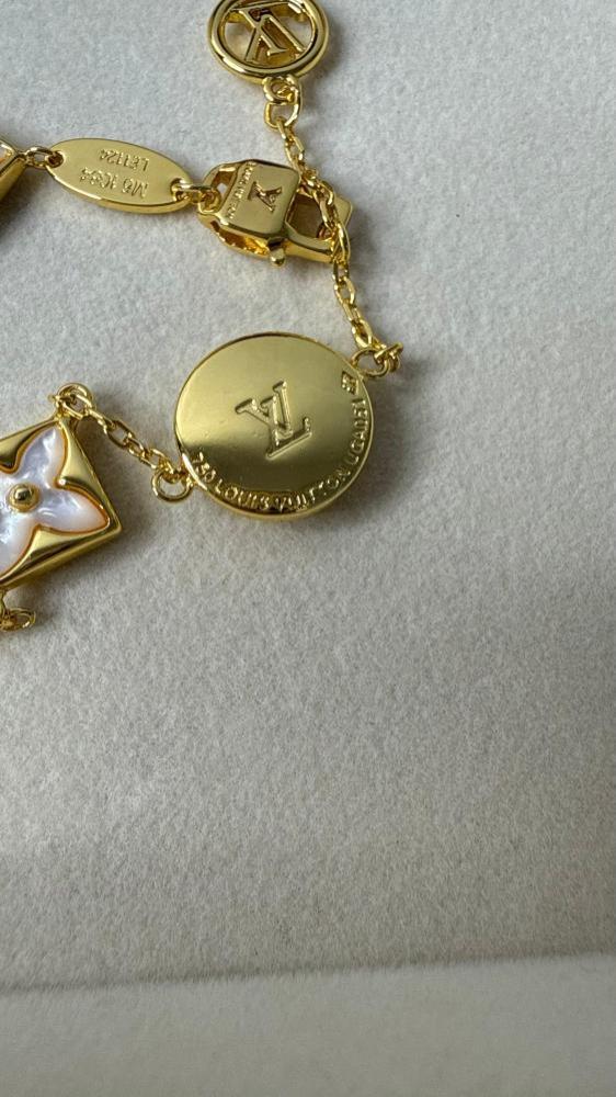 مجموعة أساور LOUIS VUITTON