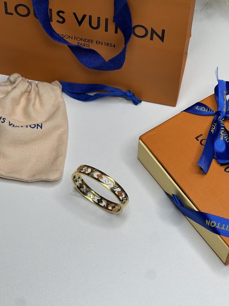إكسسوار LOUIS VUITTON - اسورة لويس فيتون (مقاس 14 )