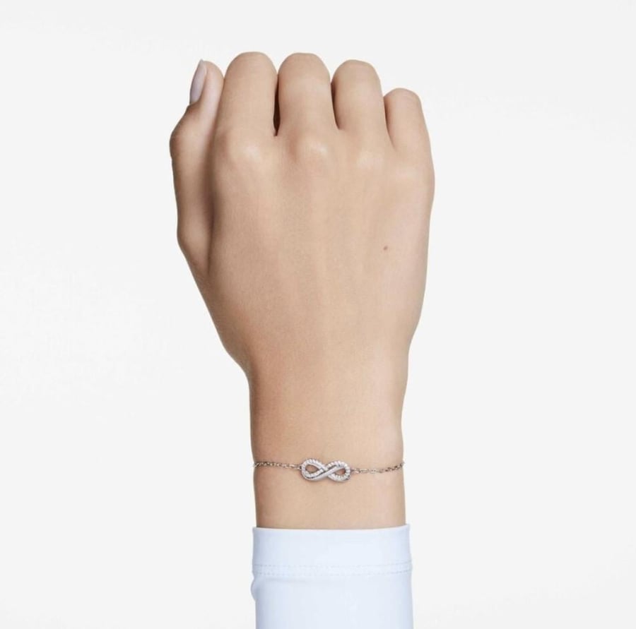إسوارة SWAROVSKI - أسوارة سوارفيسكي فضي مالا نهاية