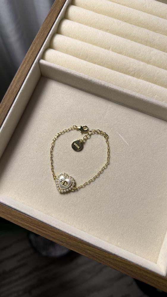 اسوارة Dior قلب - لؤلؤ