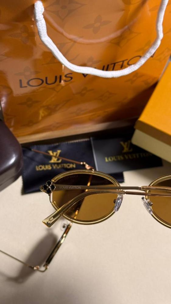 نظارة LOUIS VUITTON