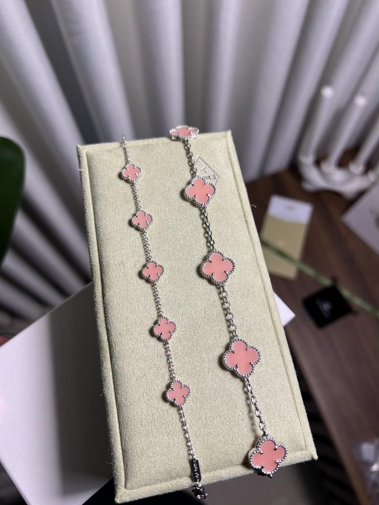 إسوارة Van Cleef & Arpels - إسوارة Van cleef فضي - كبير + مني