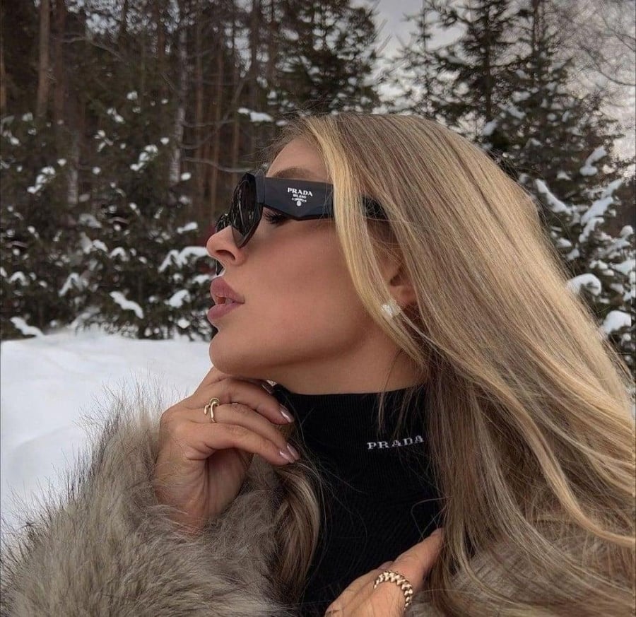 نظارة PRADA المشهورة