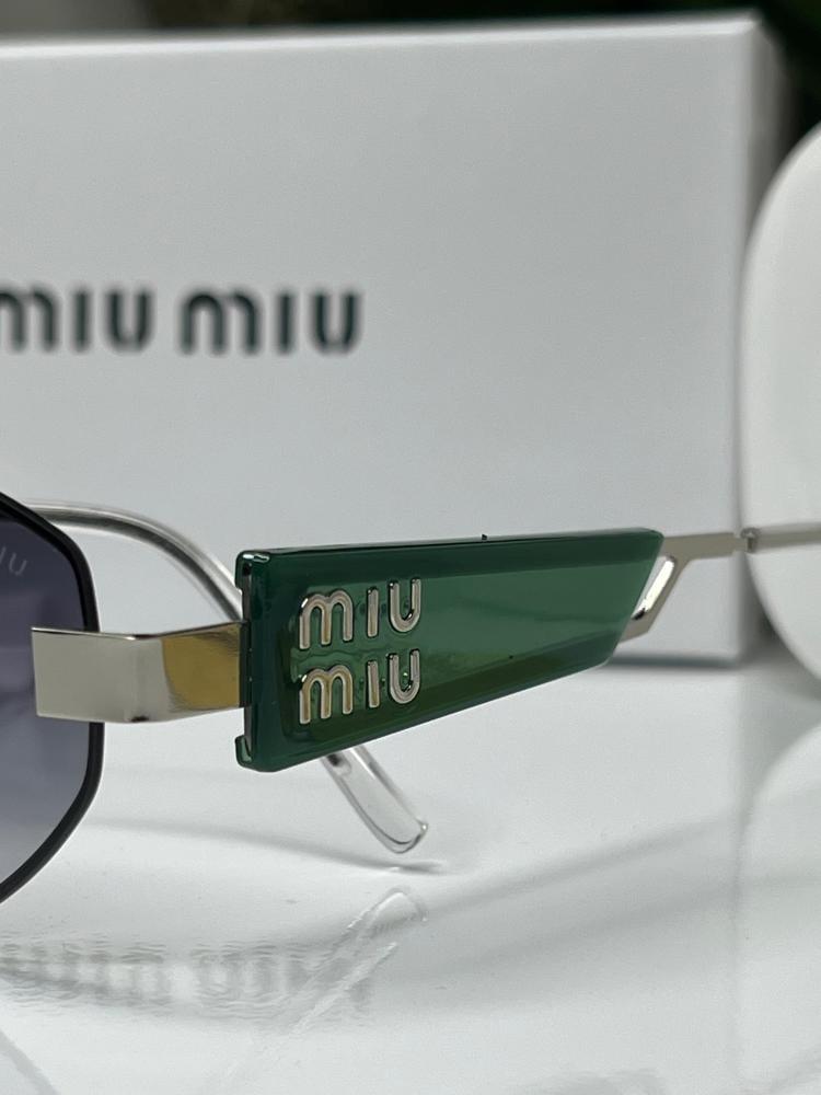 نظارة - MIU MIU