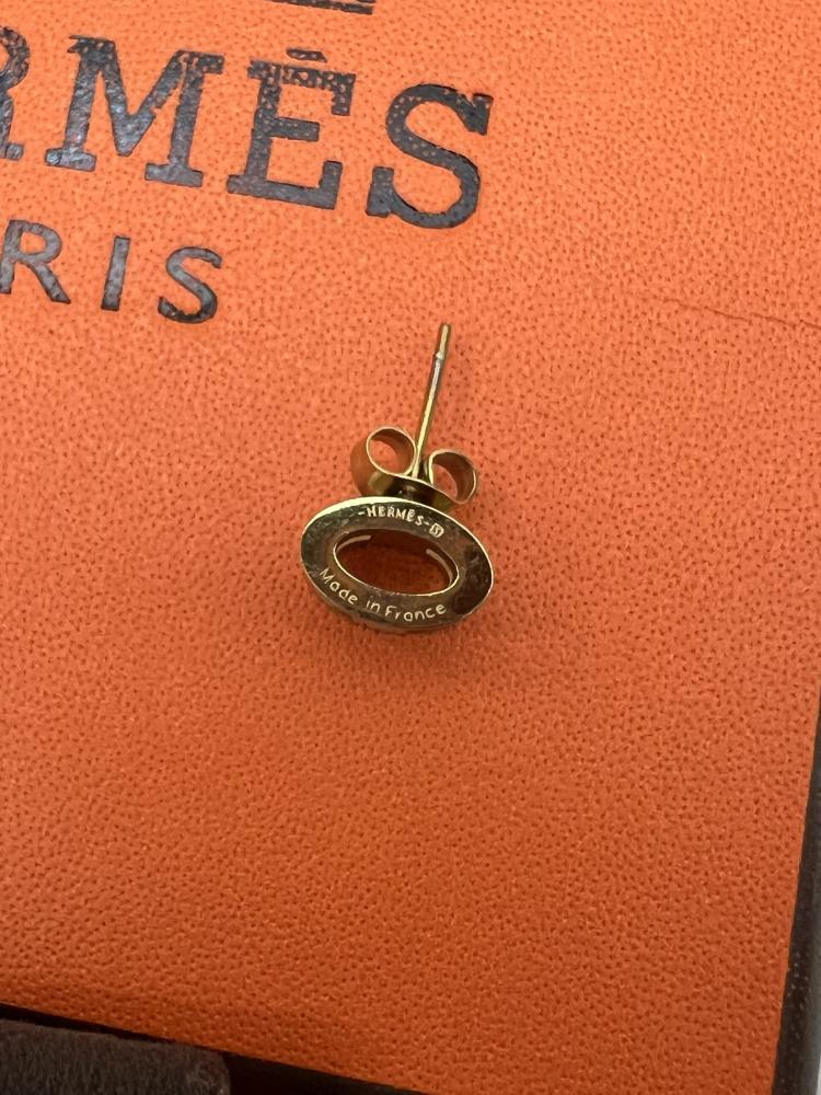 سلسال HERMES معدن ذهبي