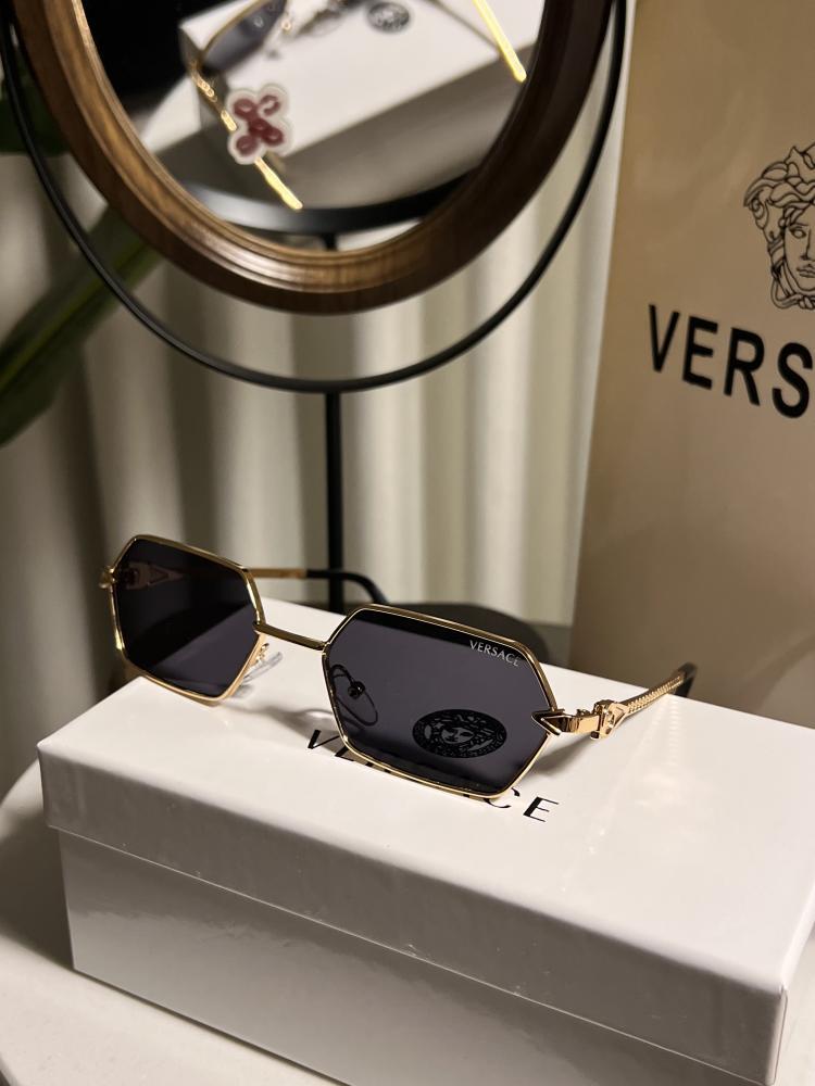 نظارة versace- اطار اسود - عدسه بني مدرج
