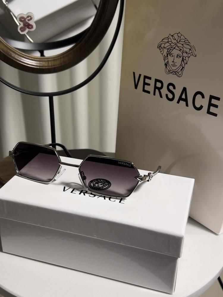 نظارة versace- اطار اسود - عدسه بني مدرج