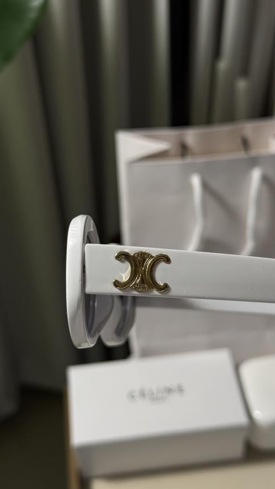 نظارة CELINE إطار أبيض عدسة أسود
