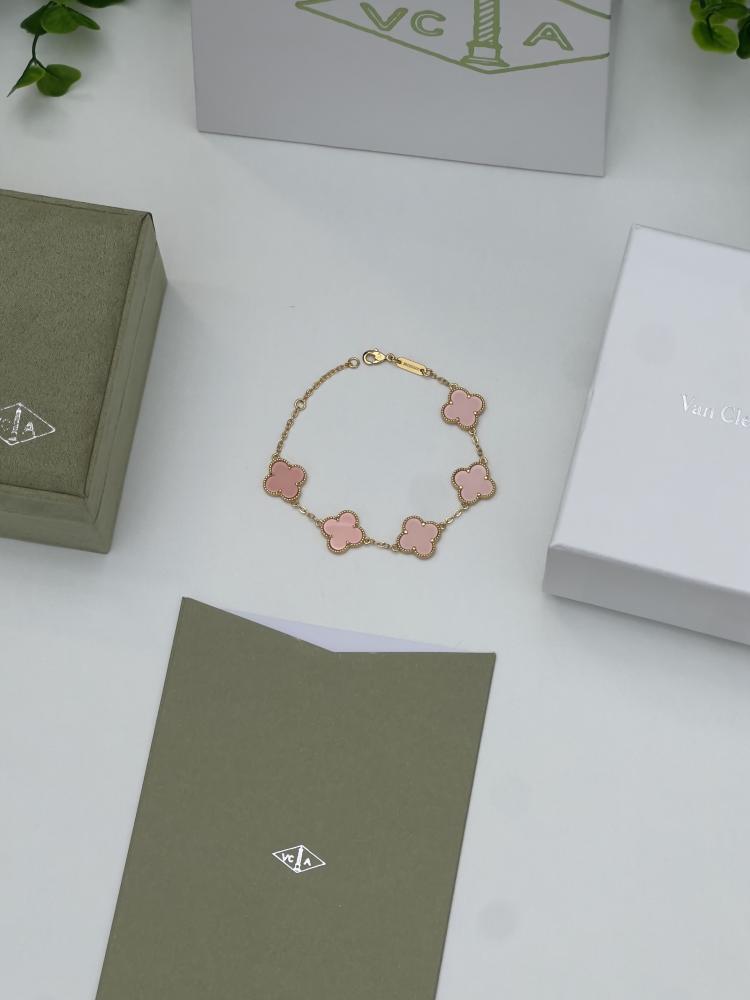 إسوارة Van Cleef & Arpels - إسوارة Van cleef اذهبي -وردي
