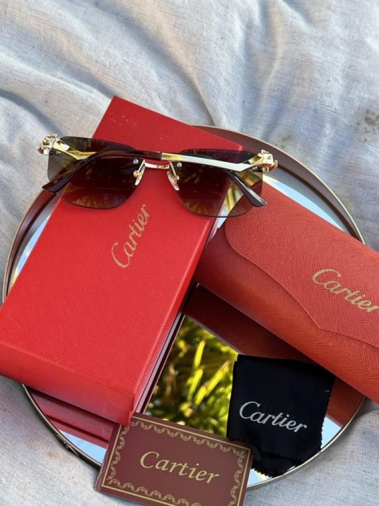 نظارة - Cartier المشهورة
