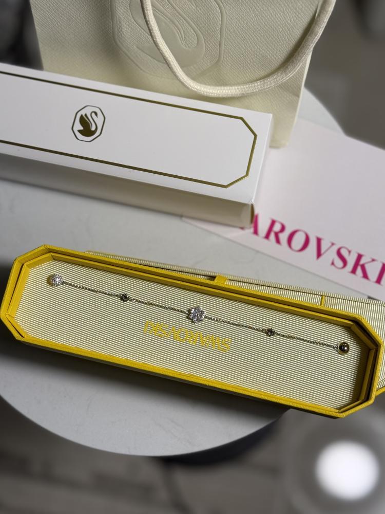إسوارة SWAROVSKI - اسوارة سوارفيسكي فضي - كرستالة فضي