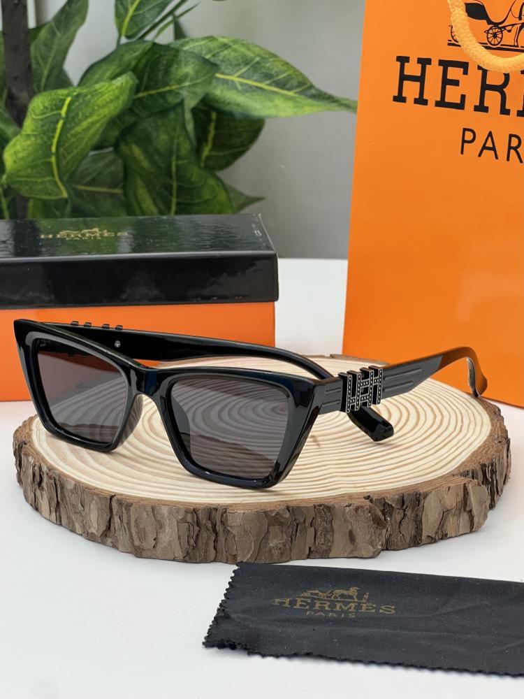 نظارة HERMES نظارة HERMES نظارة هيرمس إطار اسود عدسة اسود