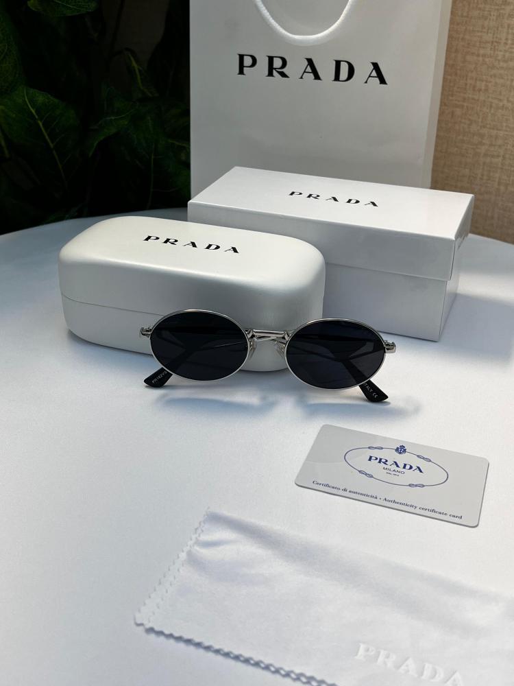 نظارة PRADA - إطار فضي - عدسة أسود