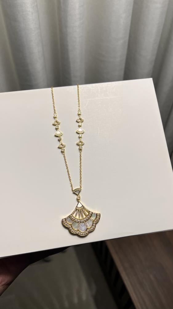 سلسال BVLGARI الماسي -لؤلؤي