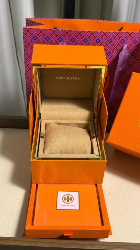 إسوارة TORY BURCH - ملحقات توري بورش الماستر ( للاسوارة - الساعة )