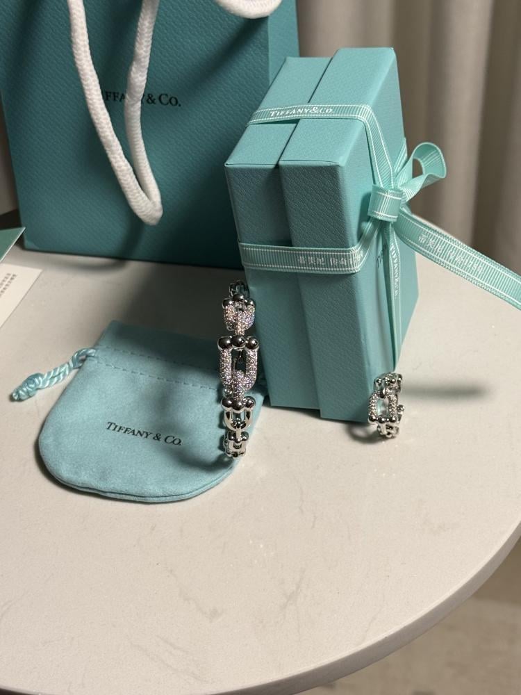 إسوارة TIFFANY&Co - اسوارة Tiffany فضي