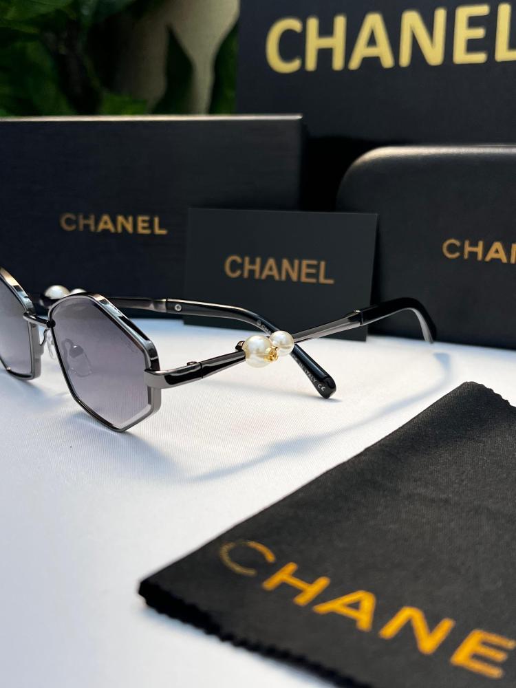 نظارة Chanel- اطار مموج - عدسه اسود مدرج