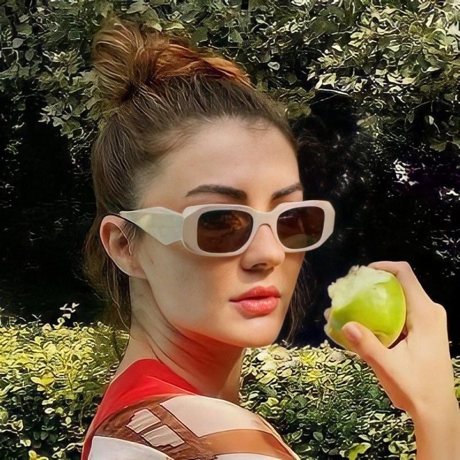 نظارة PRADA المشهورة أطار وردي