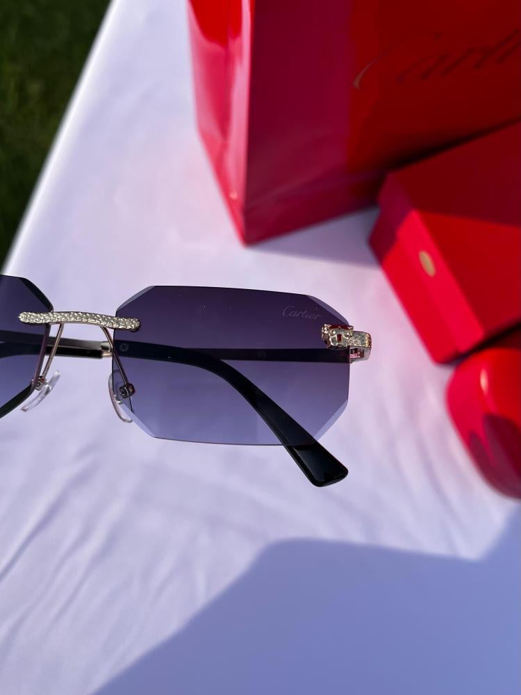 نظارة Cartier - اطار ذهبي- عدسه اسود مدرج