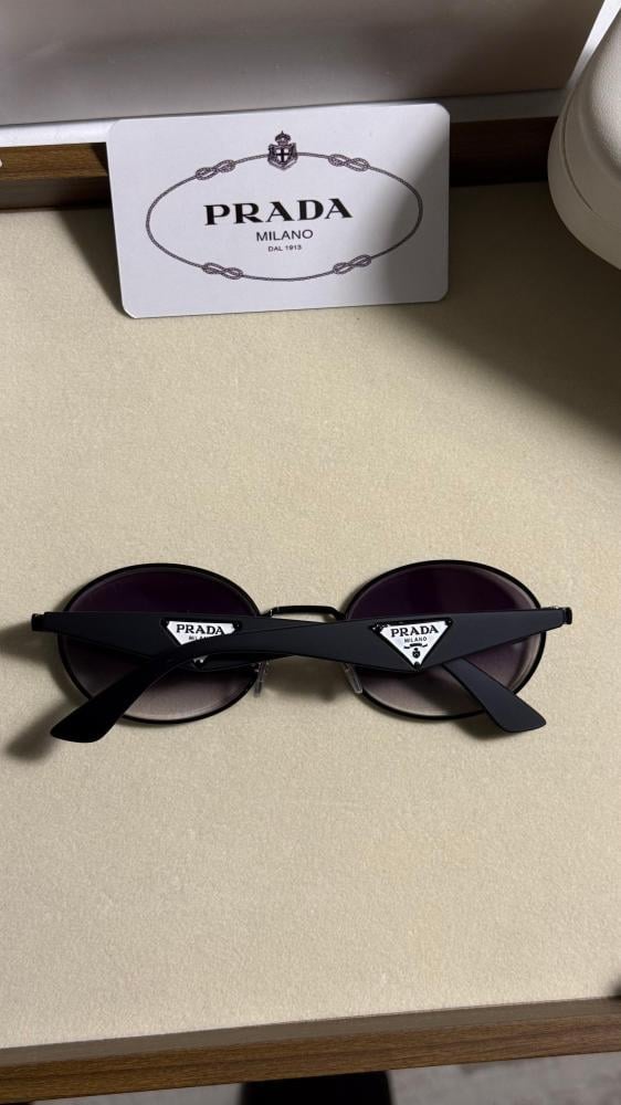 نظارة PRADA ـ ثلاث الوان