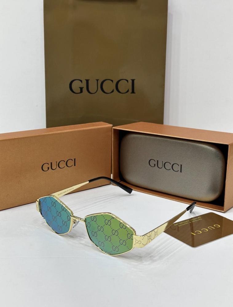 نظارة GUCCI نظارة gucci إطار ذهبي