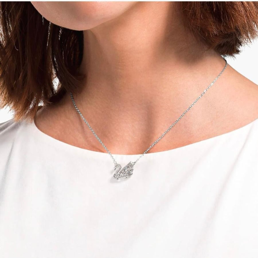 سلسال SWAROVSKI - سلسال سوارفيسكي فضي كريستالة