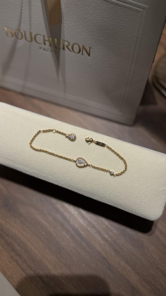 إسوارة BOUCHERON إسوارة BOUCHERON أسواره بوشرون معدن ذهبي