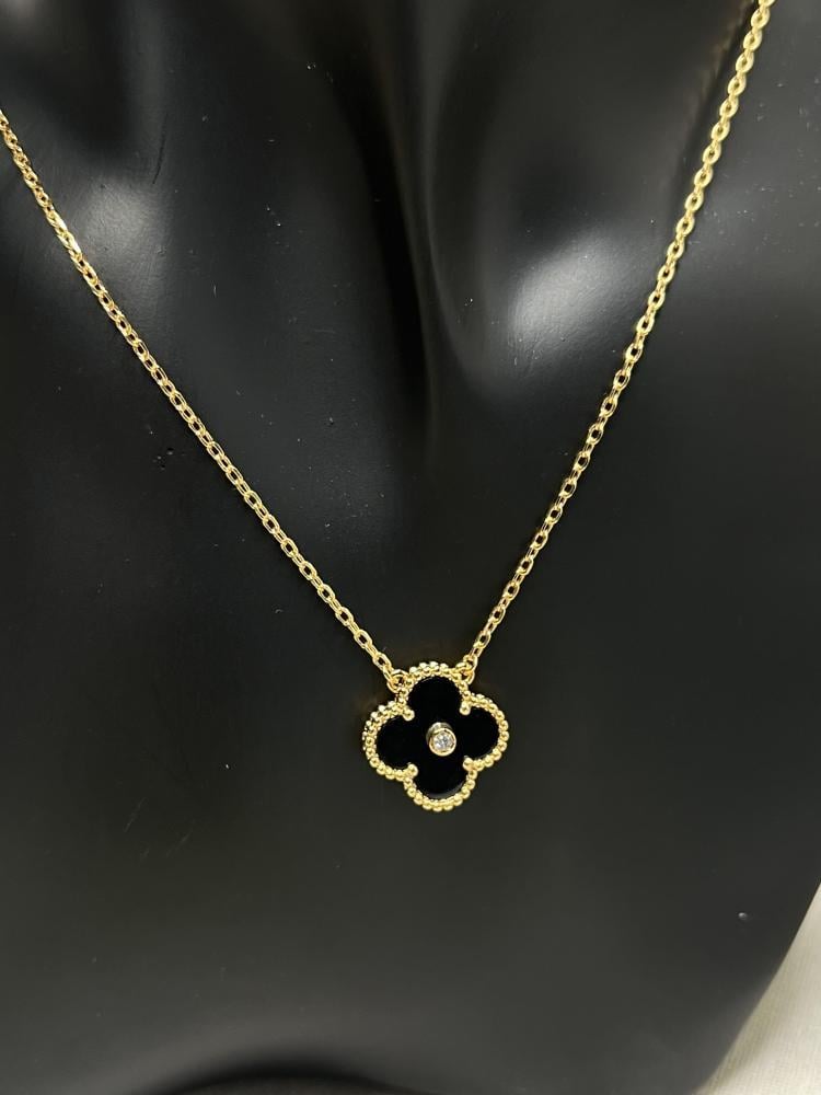 طقم van cleef  ذهبي - اسود