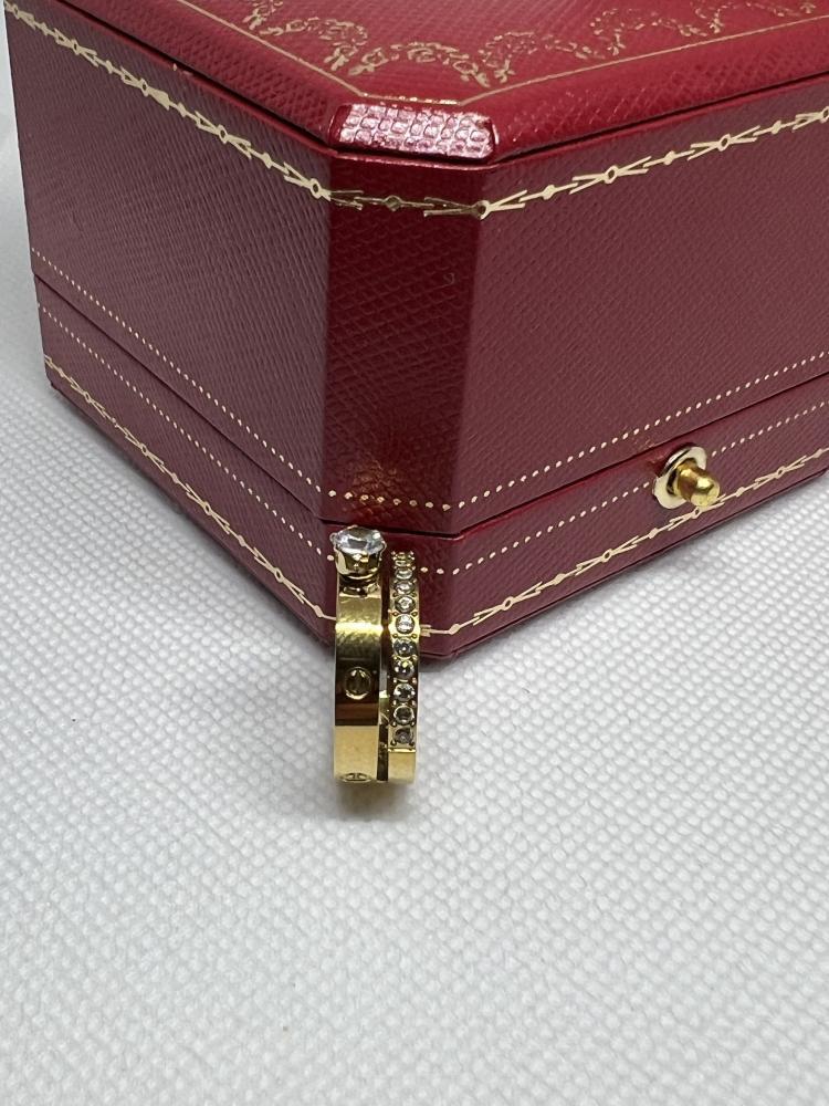 خاتم Cartier الذهبي