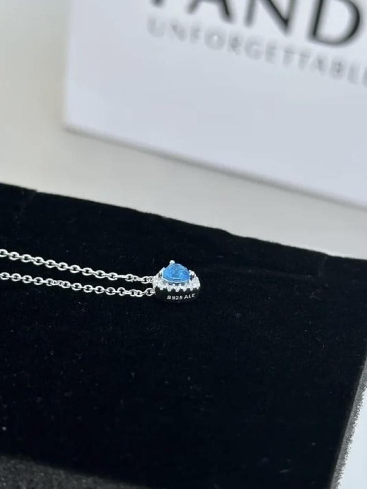 سلسال باندورا PANDORA قلب بلون السماء