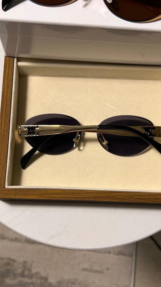 نظارة CELINE ملون