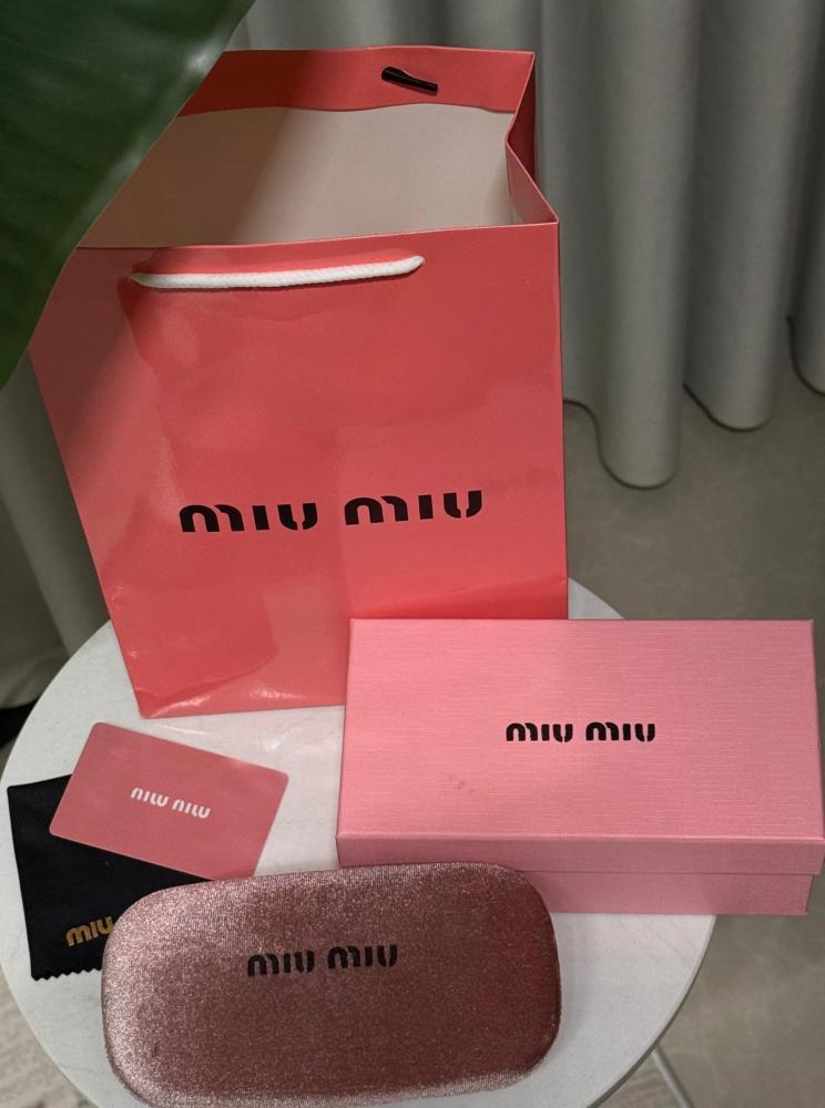 نظارة MIU MIU - جميع ملحقات النظارة