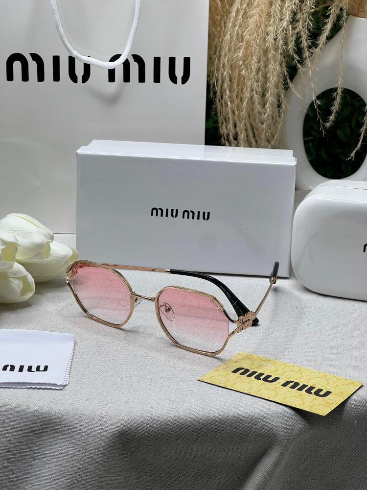 نظارة MIU MIU نظارة MIU MIU اطار ذهبي عدسه وردي