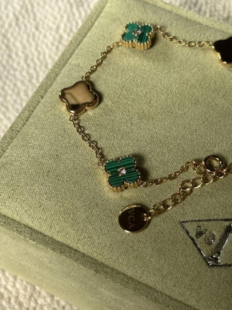 إسوارة Van Cleef & Arpels - إسوارة Van cleef معدن ذهبي لون أخضر