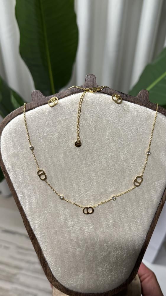 سلسال + حلق Dior معدن ذهبي