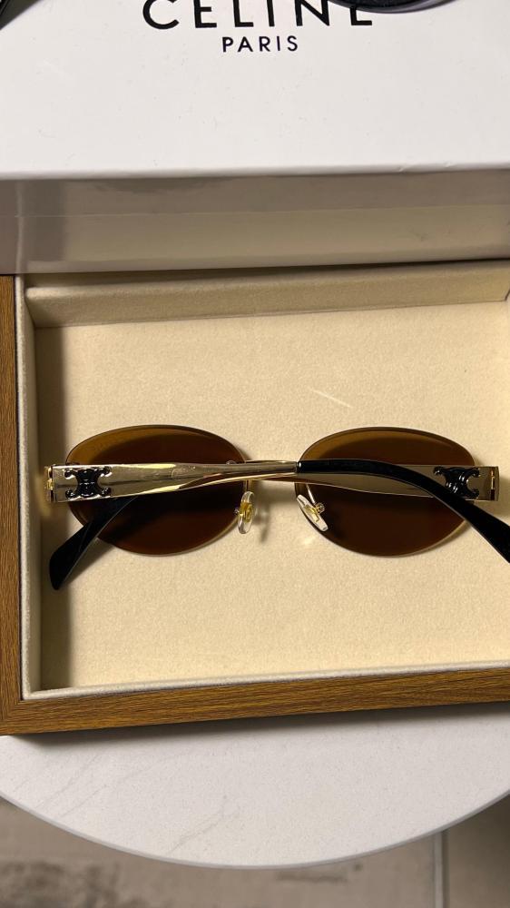 نظارة CELINE ملون