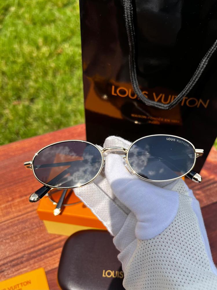 نظارة LOUIS VUITTON- اطار ذهبي - لونين