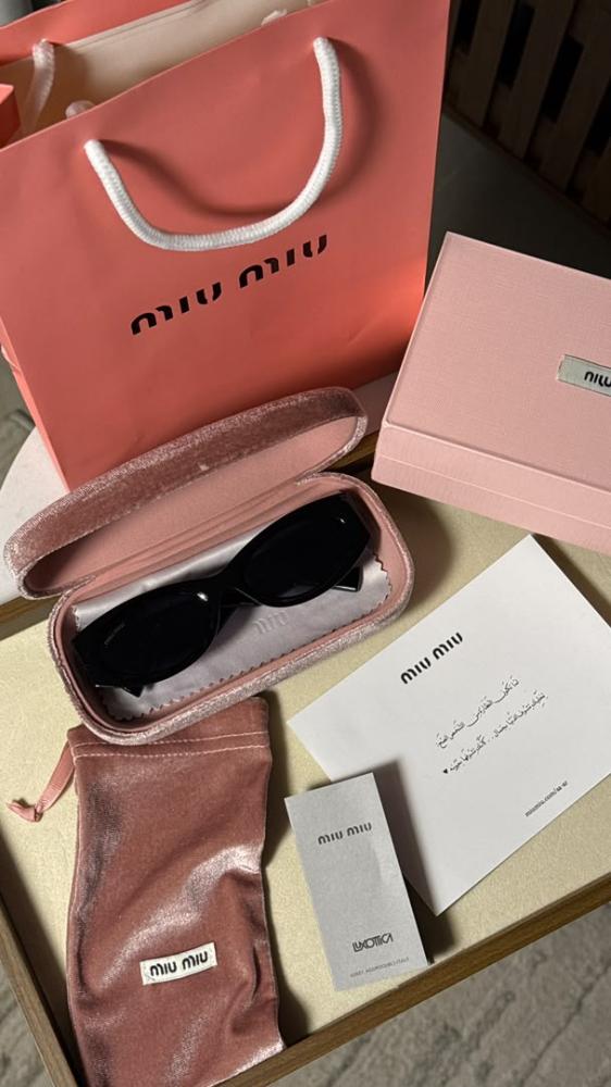 نظارة MIU MIU