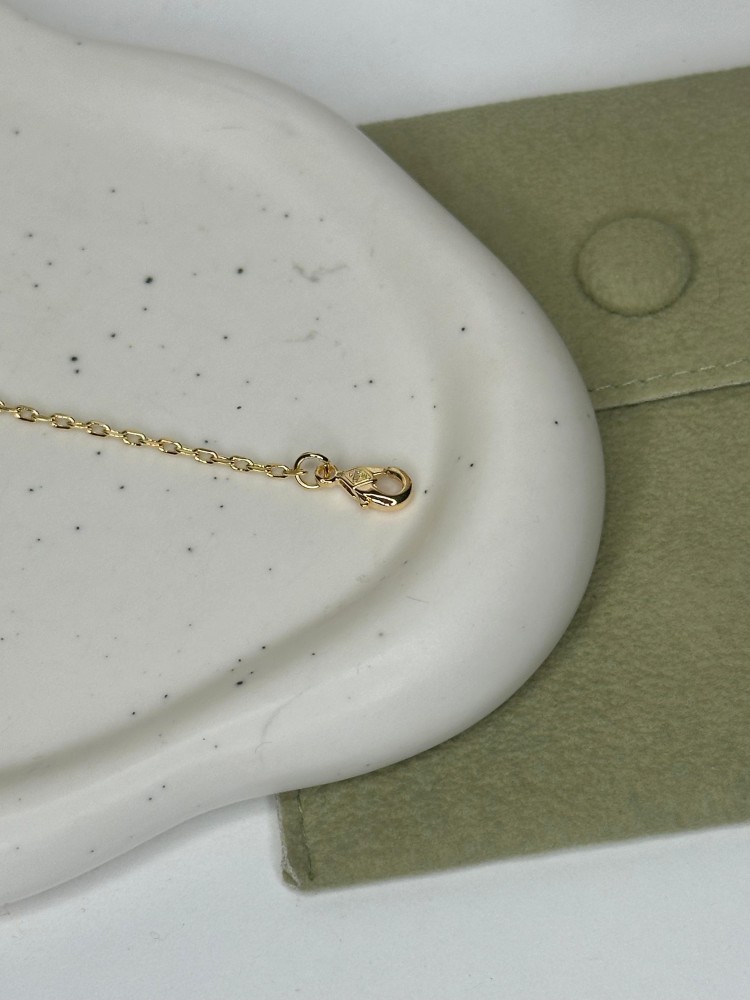 إسوارة Van cleef ذهبي
