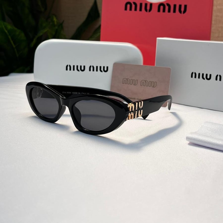 نظارة MIU MIU نظارة miu miu إطار أسود عدسة أسود