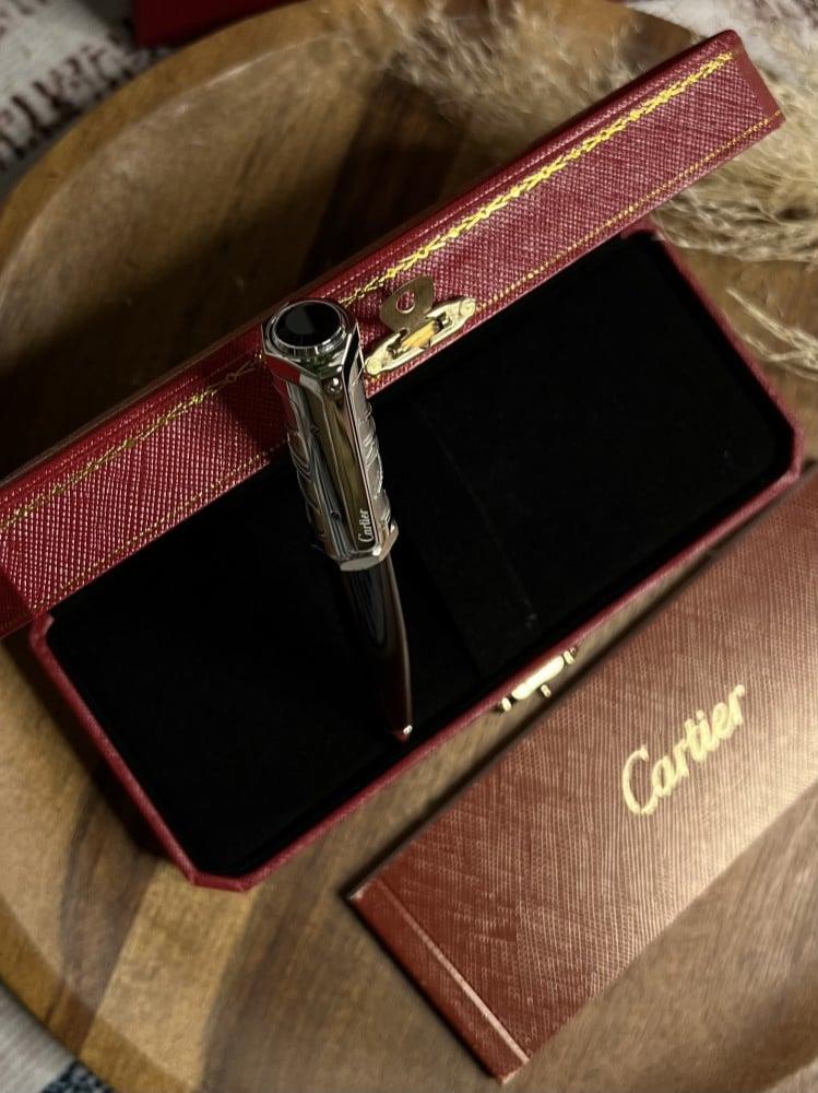 قلم Cartier - قلم حبر من مجموعة سانتوس دو كارتيه