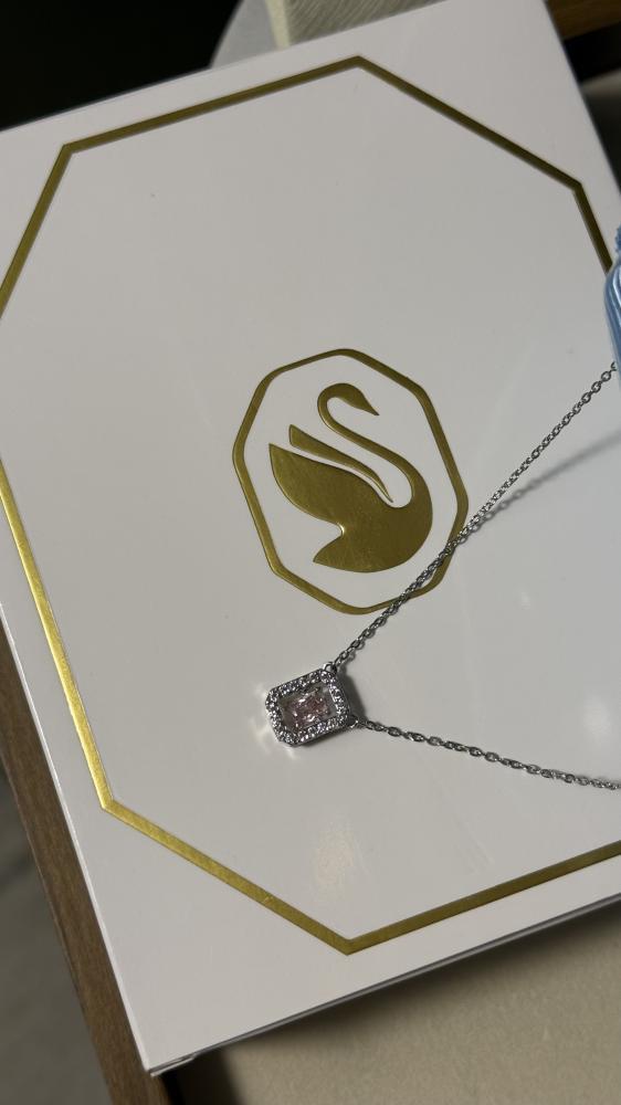 سلسال ميلينا وردي SWAROVSKI