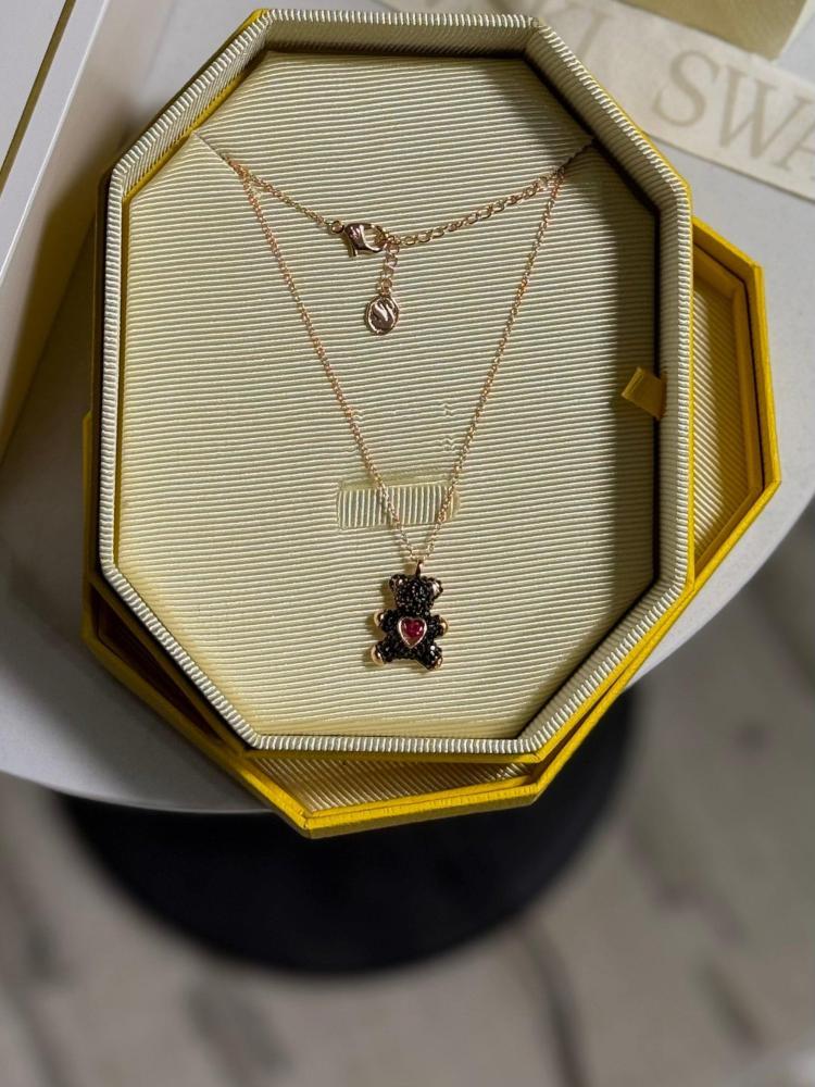 سلسال SWAROVSKI ذهبي