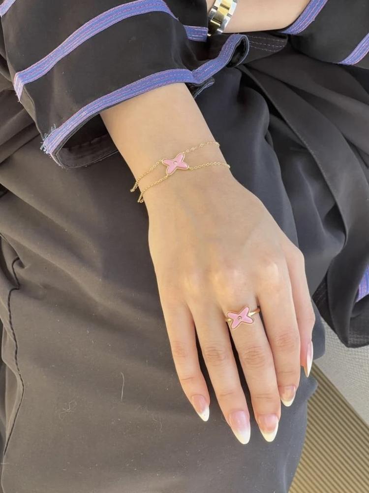 طقم إكسسوارات CHAUMET - طقم شوميه وردي