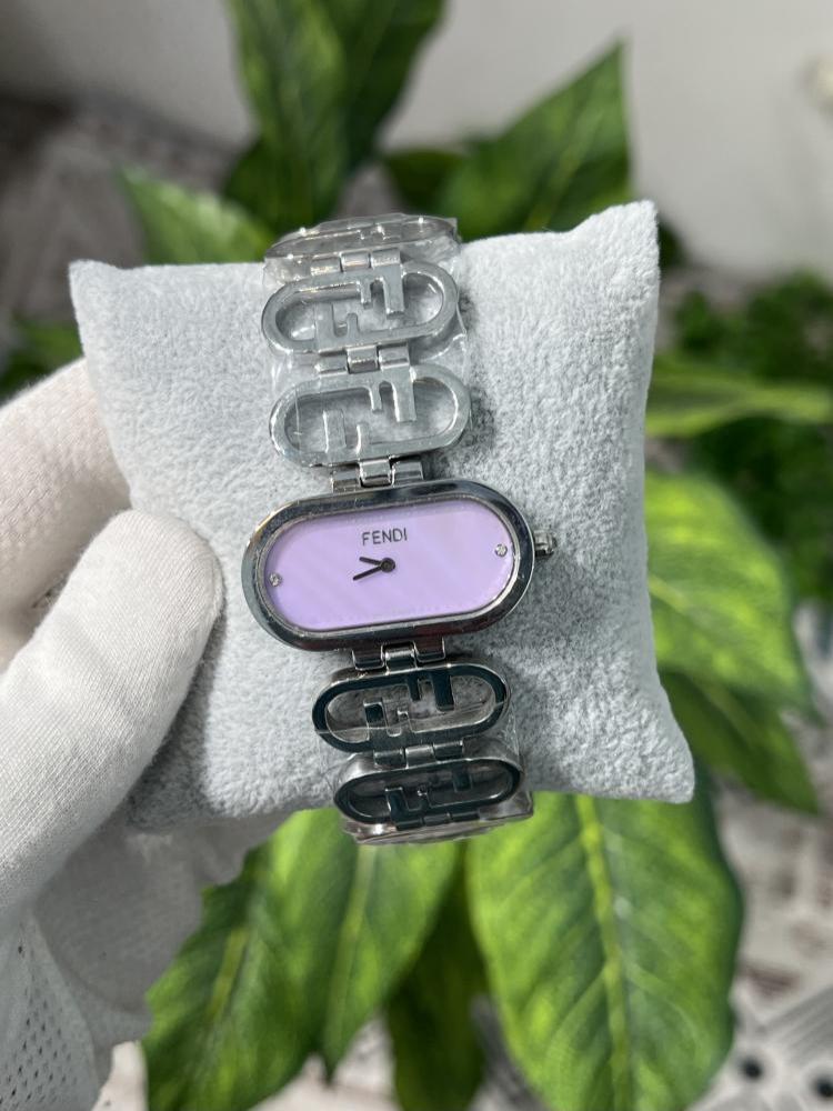 ساعة FENDI ساعة FENDI ساعة فندي نسائي