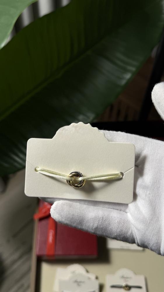 مجموعة أساور Cartier - خيط